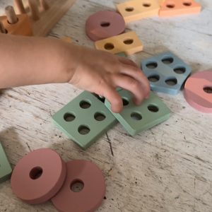 Montessori Holz Sortier- & Stapelspielzeug
